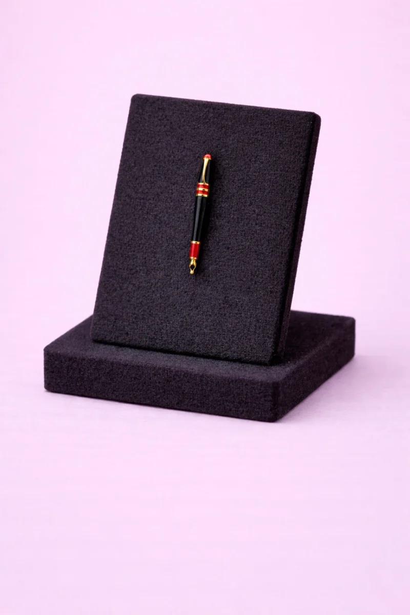 Gold Detaylı Kalem Tasarım Broş