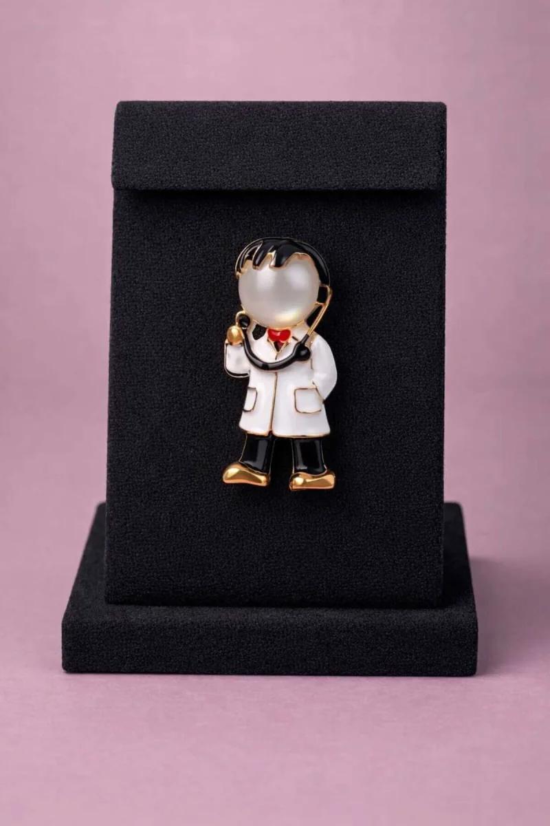 Doktor Önlüğü Tasarım Broş