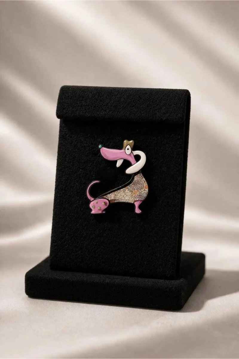 Köpek Figürlü Broş