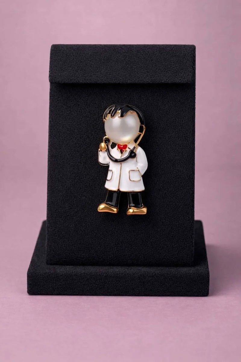 Doktor Önlüğü Tasarım Broş