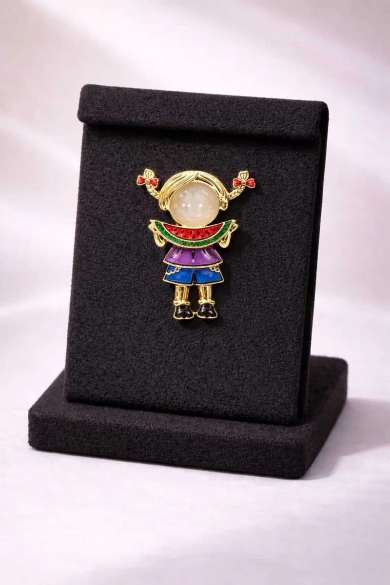 Karpuzlu Kız Figürlü Broş
