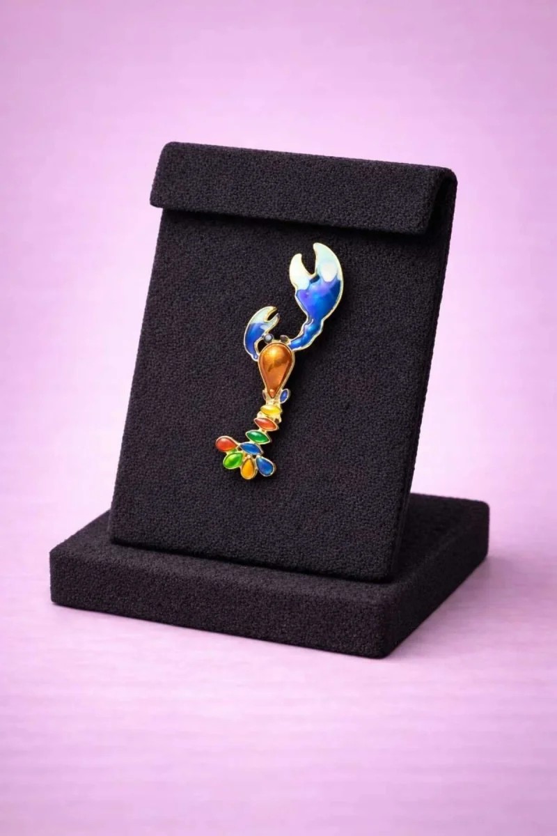 Renkli Taş Detaylı Istakoz Broş