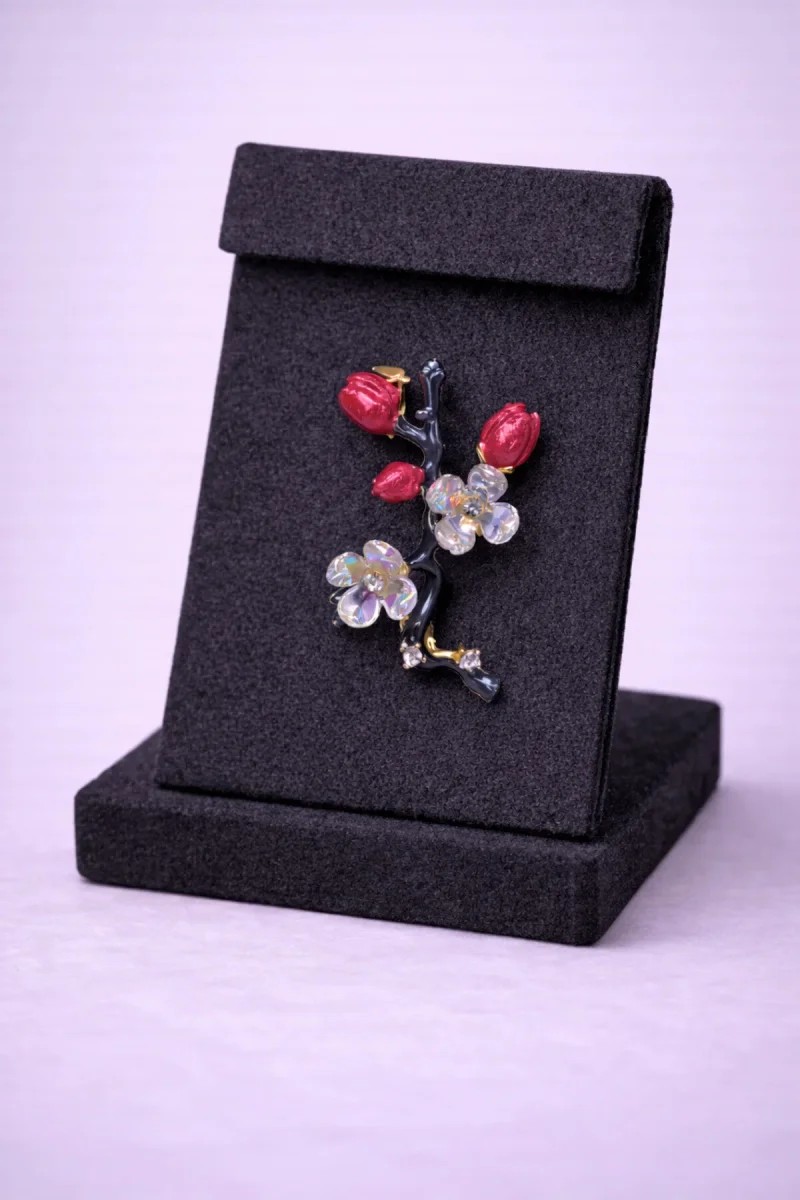 Taş Ve Çiçek Detaylı Dal Broş