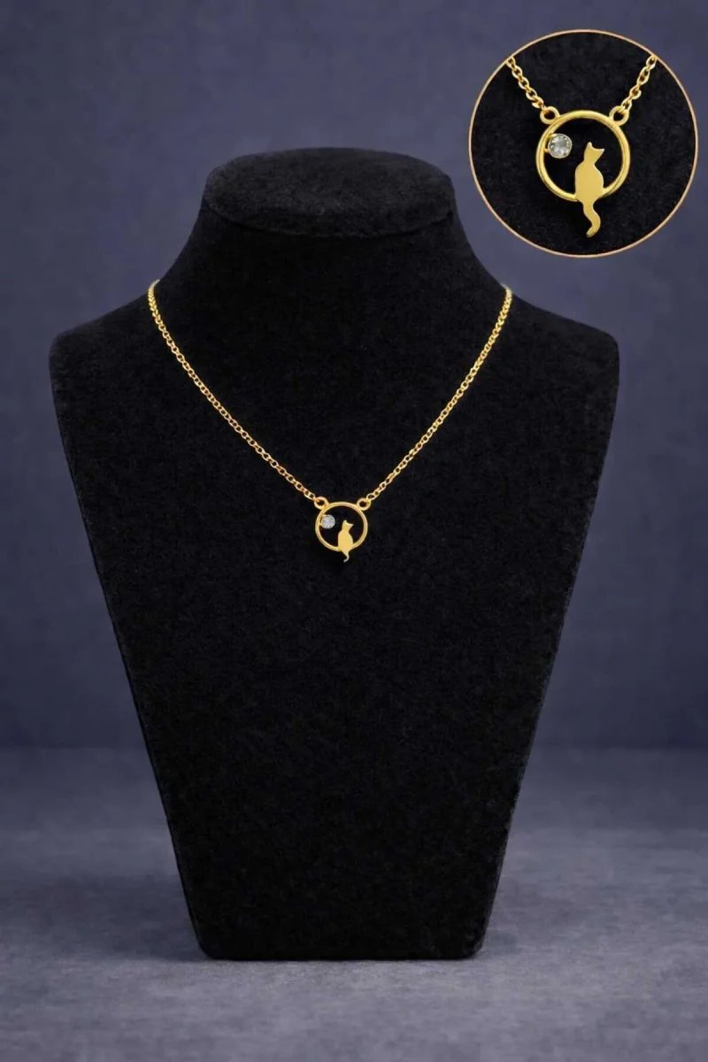Minimal Kedi Figürlü Taş Detaylı Gold Renk Kolye